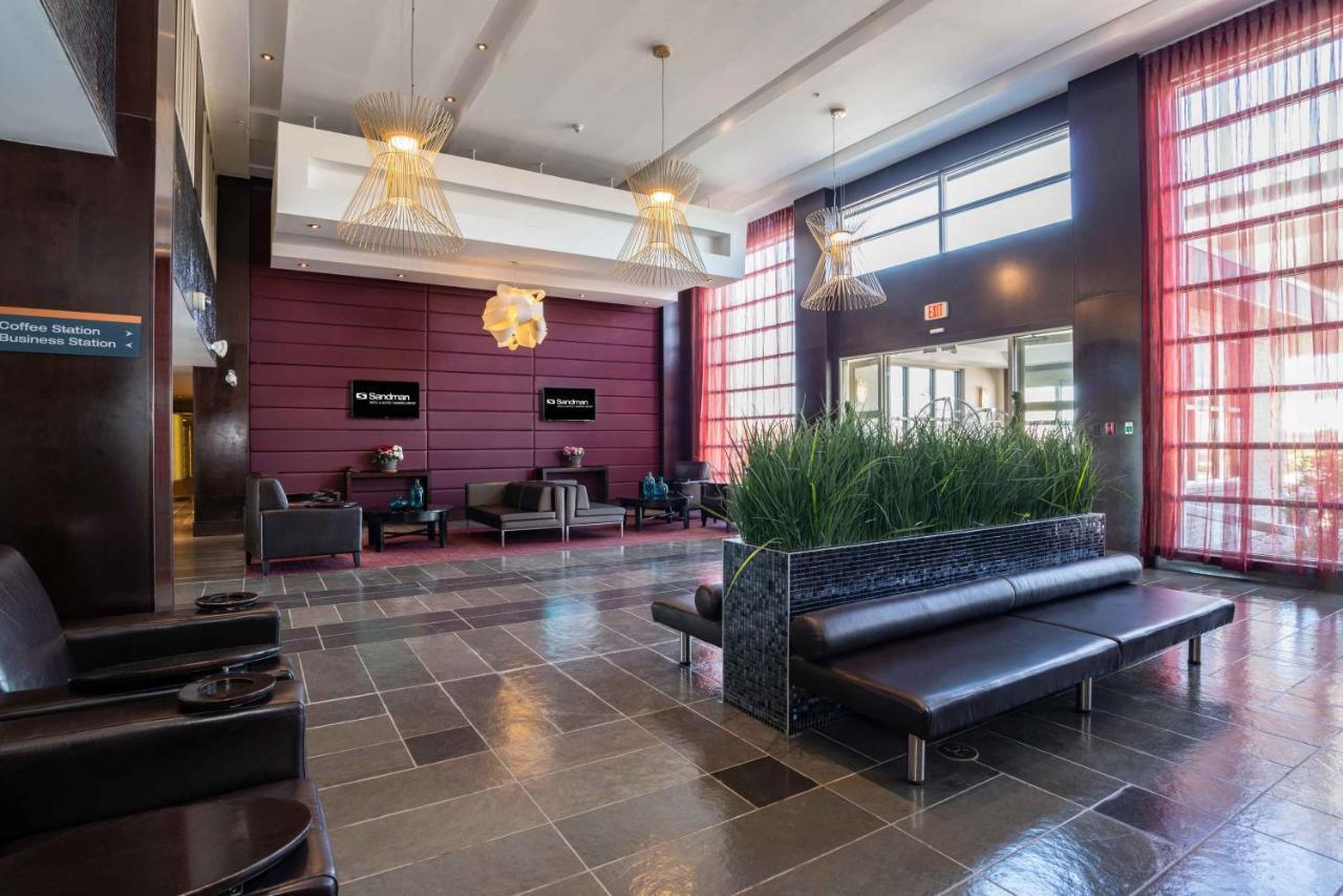 Sandman Hotel & Suites Winnipeg Airport Exterior photo