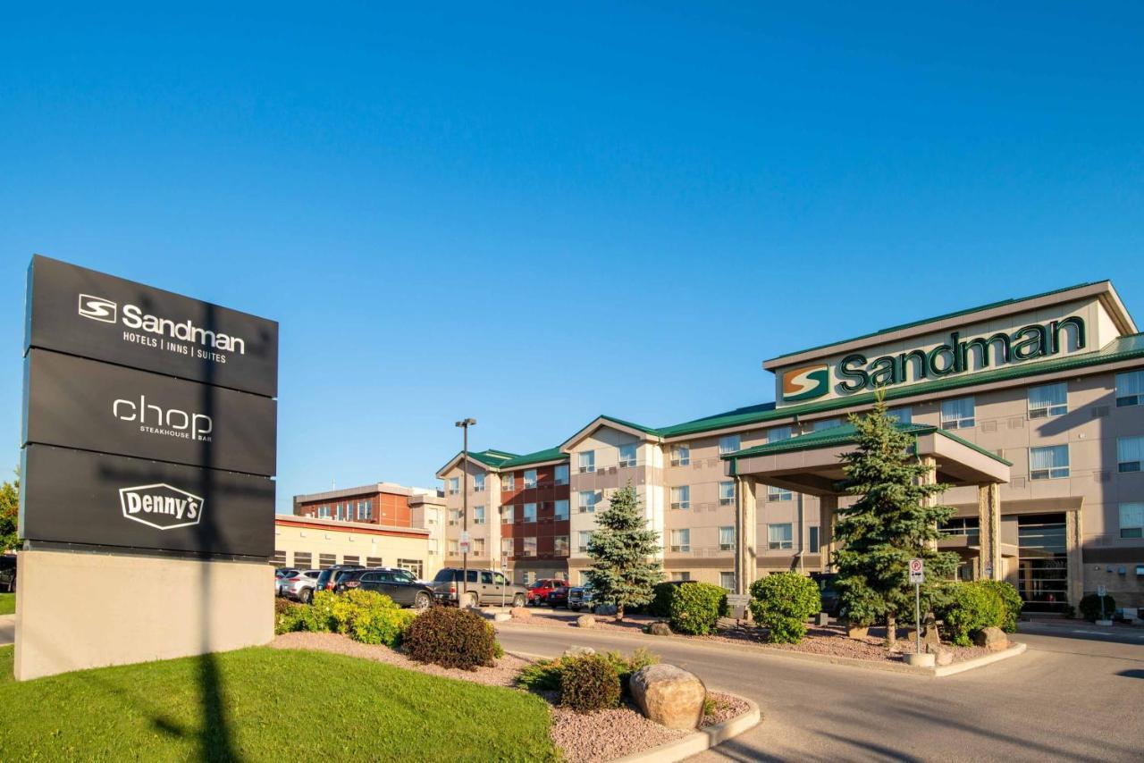 Sandman Hotel & Suites Winnipeg Airport Exterior photo